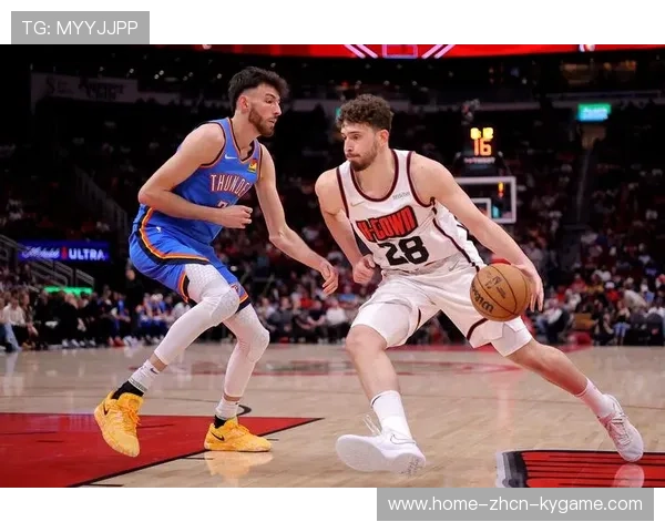 休斯敦火箭快速推进，阿尔佩伦申京策应成功